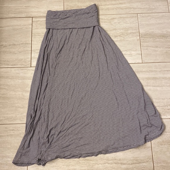 Gap Maxi Skirt - Picture 1 of 3